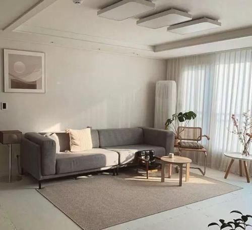 小窝|韩国人的温馨小窝,简洁利落的家居布置,房间不大却越住越大