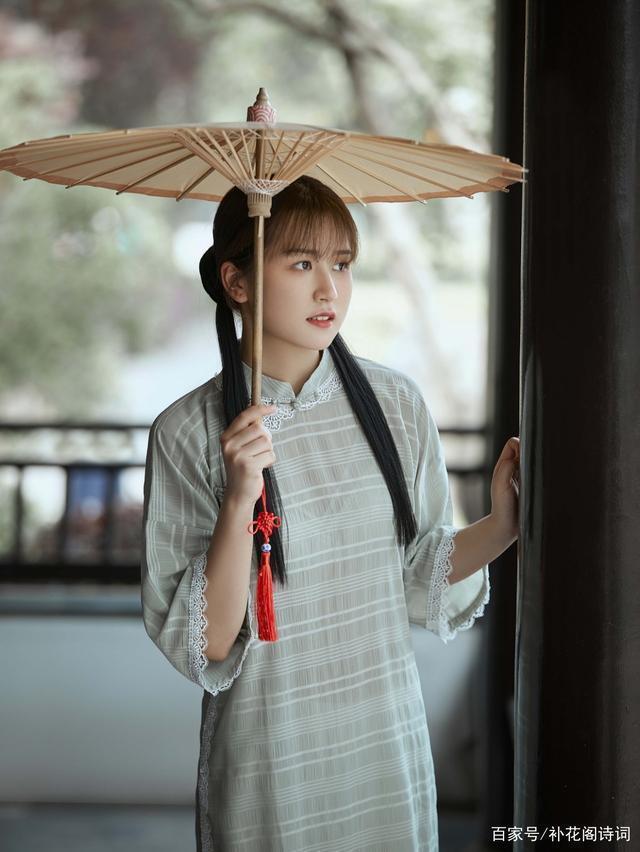 庭芳#七言格律(八首)横笛水天舟作客,归心山野菊为居