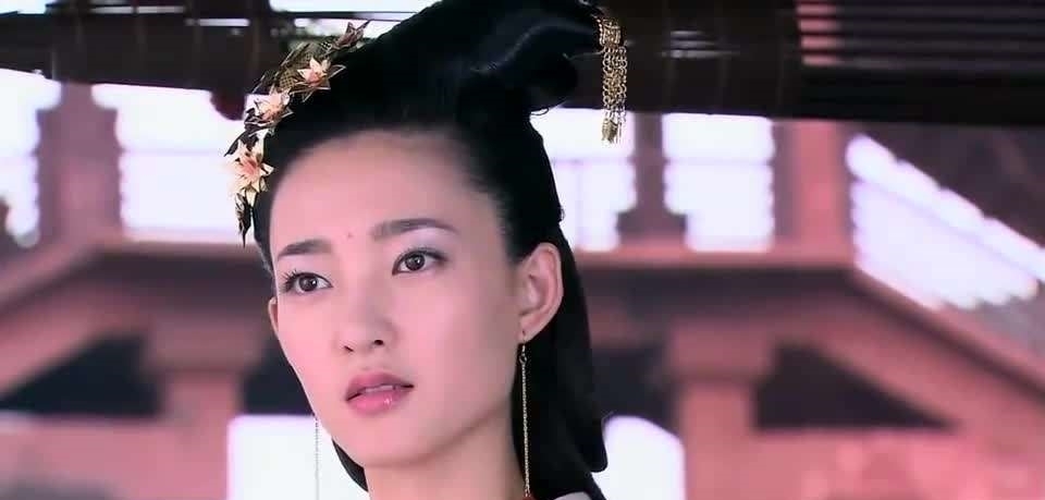 婚嫁|她是抛夫弃女的拜金女,二婚嫁给皇帝,还生下大汉天子