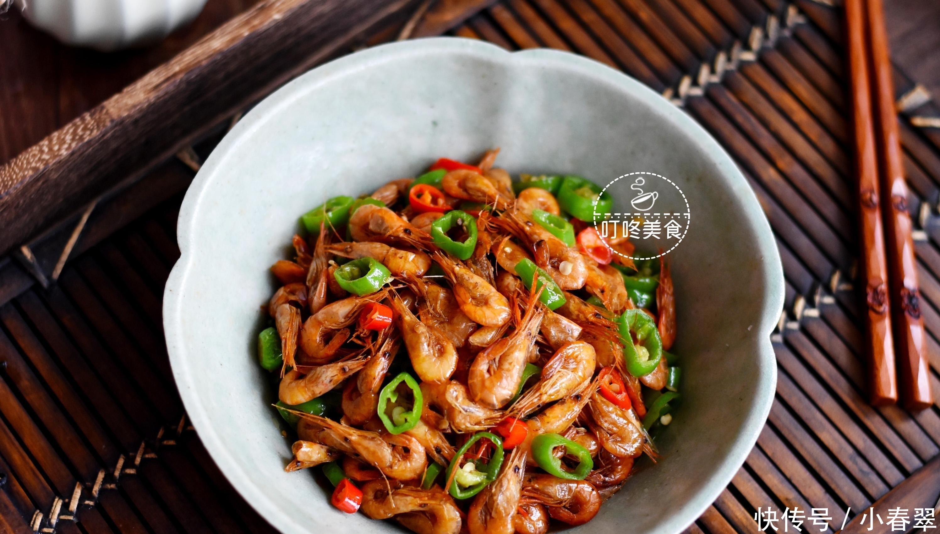 河虾最好吃的做法,简单一炒太香了,学会此做法,三斤都不够吃