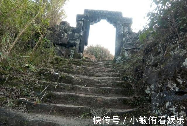 杨家寨|重庆有座古寨，在地势险要处建成，古时作用巨大，如今却无人问津