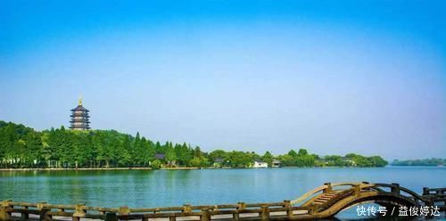 中年|中老年人旅游,国内最适合的三座城市,有一座年轻人也偏爱