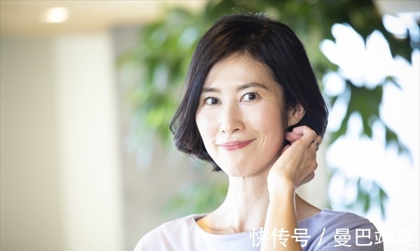 刘海|40,50岁女人发型别乱剪,几款流行的中年发型,换对才年轻