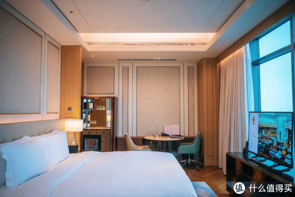 玫瑰|旅行其实很简单 篇九百八十七：入住送粉色玫瑰，整家酒店都是Pink！Pink！Pink！