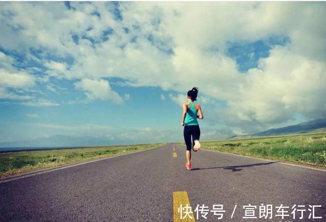 跑步|62岁大爷每天晨跑4公里,坚持了半年,结果怎么样?