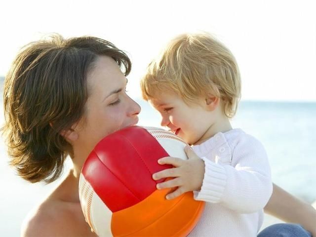 安全感|妈妈不在家,又乖又好带;妈妈回到家就调皮又娇气,怎么会这样?