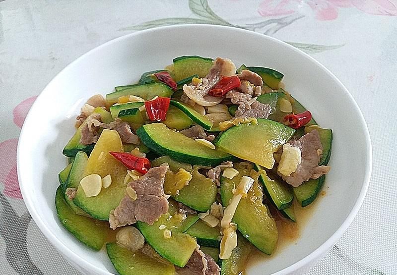 秋天吃丝瓜冬瓜，不如吃它，维生素E是丝瓜9倍，2块钱一斤