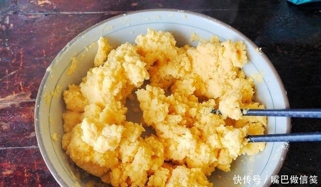 口感|做玉米面馒头，掌握2个秘诀，香甜松软，比纯面粉更好吃