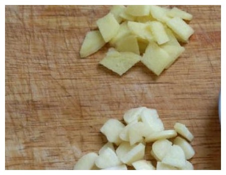 鲜美而不腻 蒜苗回锅肉的做法原来那么简单，看着都流口水