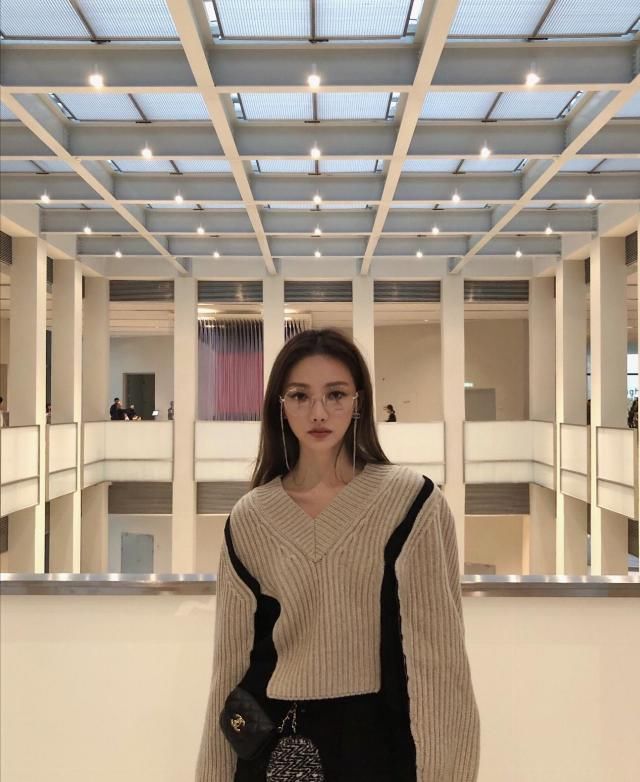 基本款那样配搭才高端大气,溫柔时尚潮流高級又护眼,舒服好搭又显好气场