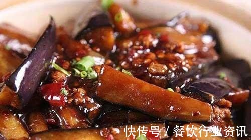 我做了5菜1汤，荤素搭配，朋友吃完都让我开餐厅！