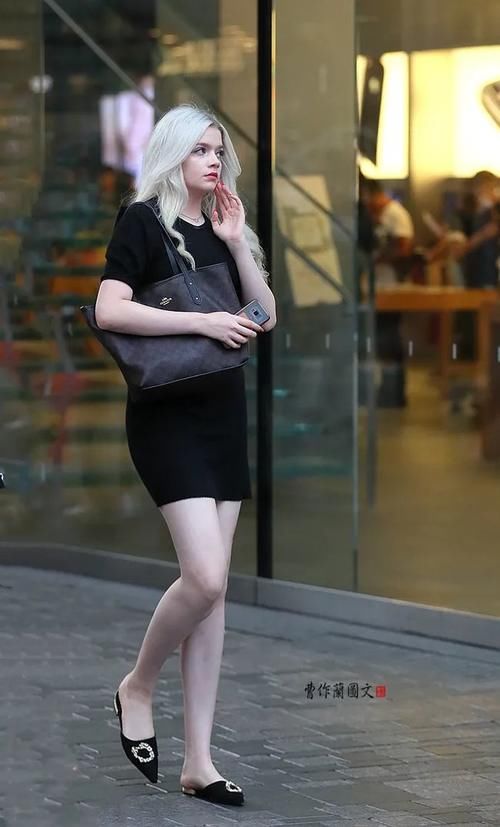 三里屯美女，脚踝之美也能很惊艳