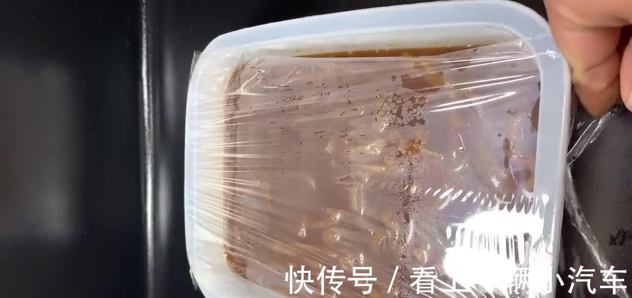 教你做猪皮冻,步骤详细,皮冻透亮无腥味,入口Q弹价廉物美