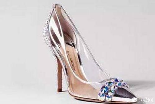 选一只水晶鞋,测你的王子是什么类型的