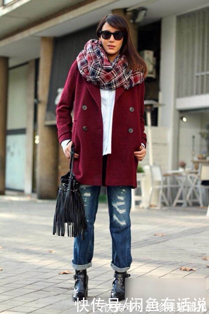 四五十岁女人,秋冬大衣别选这几种“姨妈色”,显俗气还掉档次