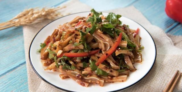 除夕年夜饭，凉拌菜先端上桌，分享4道凉拌菜做法，清爽又解腻