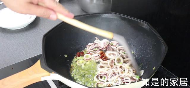 神经细胞|爆炒鱿鱼正确做法，炒之前多加一步，好吃还不腥，饭店都这样做