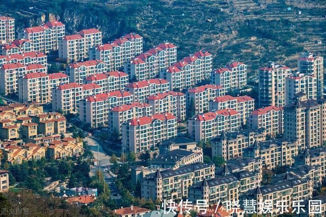 刘叔|为了养花卖掉老房子,在郊区买套别墅,住两年多,后悔了