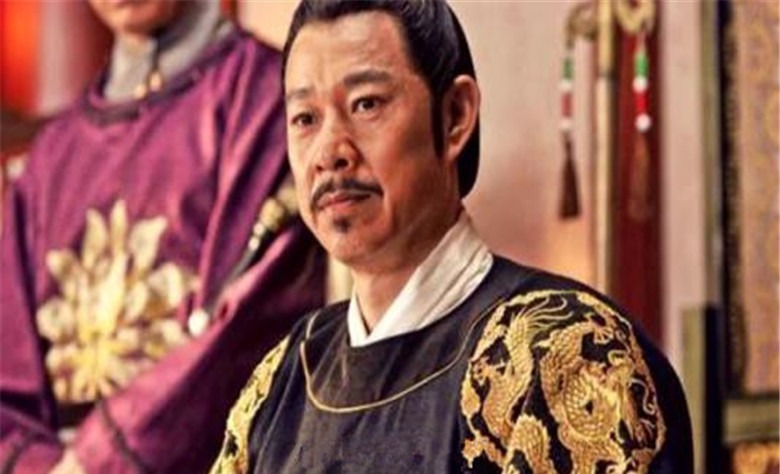 笑骂|武则天将徐世勣掘墓砍棺,发现只有十个木头人,笑骂:老滑头