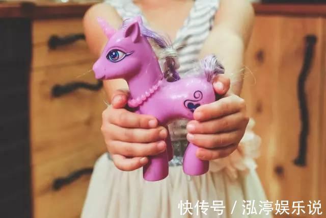 自尊心|“大义灭亲”,七岁女童商场偷玩具亲妈报警,有些错误,要下猛药