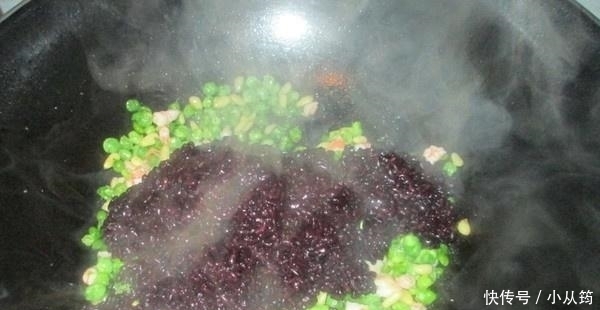 不管有钱没钱,女人要隔三差五吃“天然玻尿酸”,皮肤水嫩显年轻