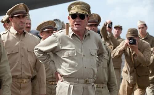 麦克阿瑟|麦克阿瑟的复仇之战:剿灭日本20万精锐部队,马来之虎被迫投降