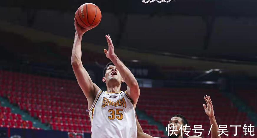 陈盈骏|拒绝19分逆转!郭士强振臂庆祝,陈盈骏CBA历史第1,广州4强有望