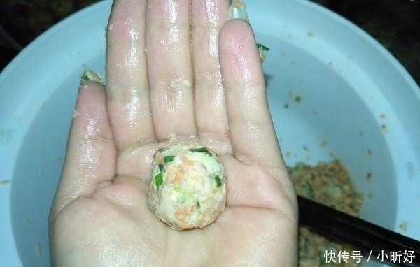 莲藕|“穷人的阿胶”被发现,姑姑1周吃3次,气血双补,45岁不显老