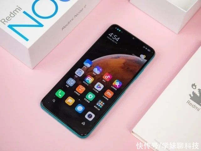 有人|同样5000元，为什么有人年年换千元机，也不买iPhone？