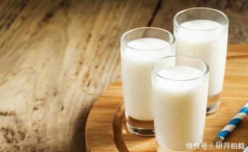每天喝杯牛奶,好处多这4类人尽量远离,或许对你身体有帮助