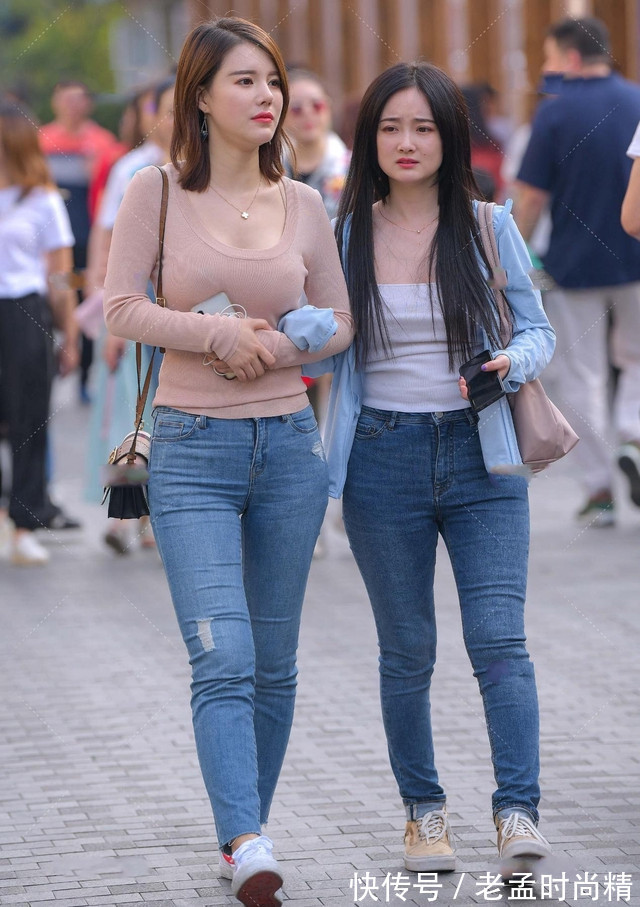 针织上衣|直筒小脚牛仔裤搭配不同款式针织上衣,凸显身材,时尚百搭