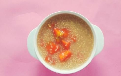 脾胃|胡萝卜和此物一起煮粥吃,脾胃养好了,视力变好了,也不失眠了