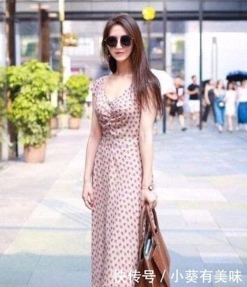 黑色|街拍小姐姐迷人长裙,精致旗袍,女人味十足