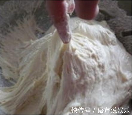 蒸馒头，别再用酵母粉发面了，用这“土方法”发面快，馒头更香软