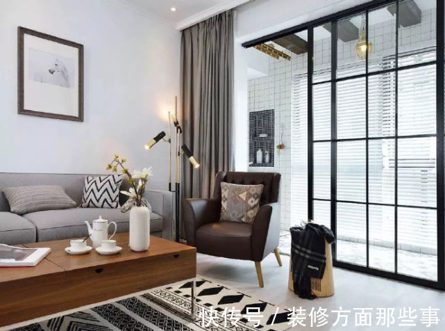 三居室|123平现代风三居室无浓烈的色彩和凌厉的线条,反而有和谐之美