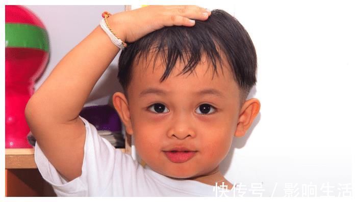 东东|3种行为正在“偷走”孩子的身高,医生:父母无知,耽误孩子