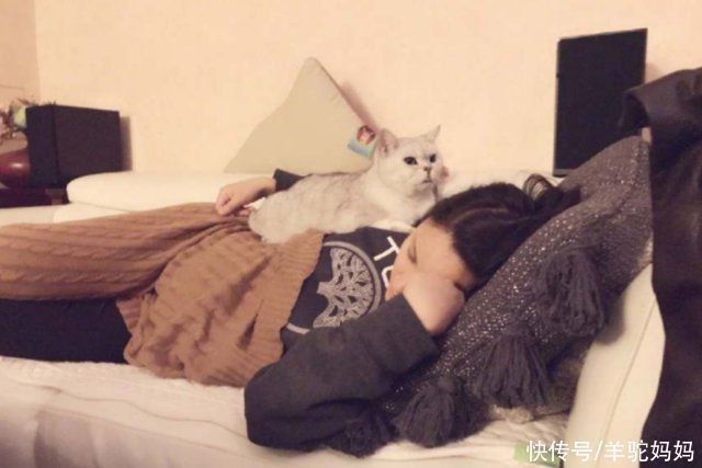 怀孕期间|怀孕中的宝妈注意了,这2个阶段是胎儿“熟睡期”,不要轻易打扰