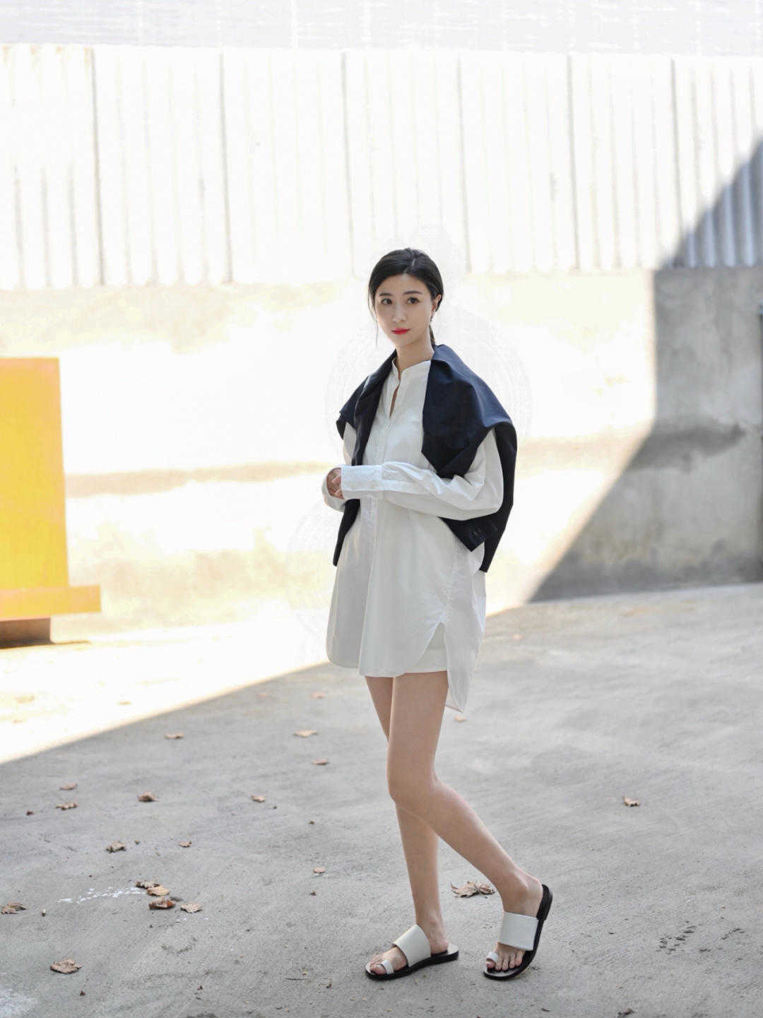 气质感|夏季基础款也能穿出高级感，衬衫配半身裙简单时髦，还能提升气质