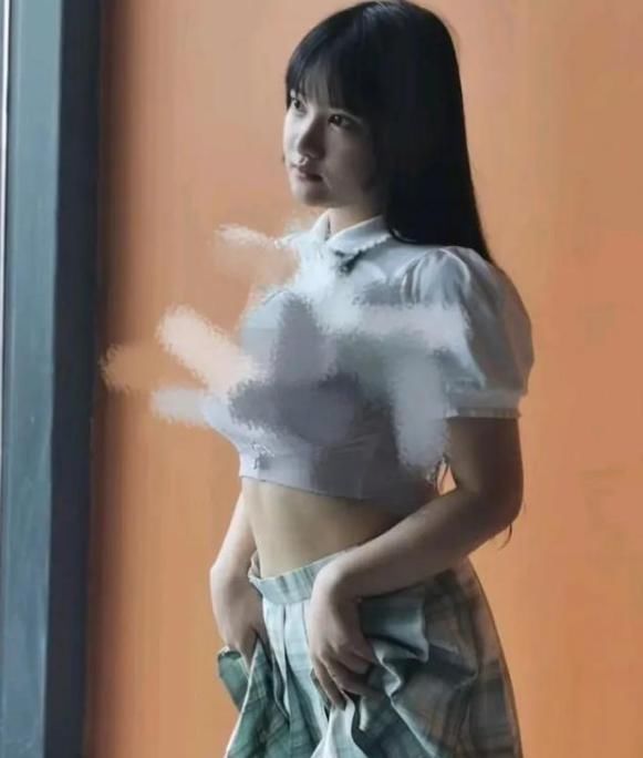 偷拍|漫展上不能做的这几件事,偷拍裙底惹众怒,公然撩衣就过分了