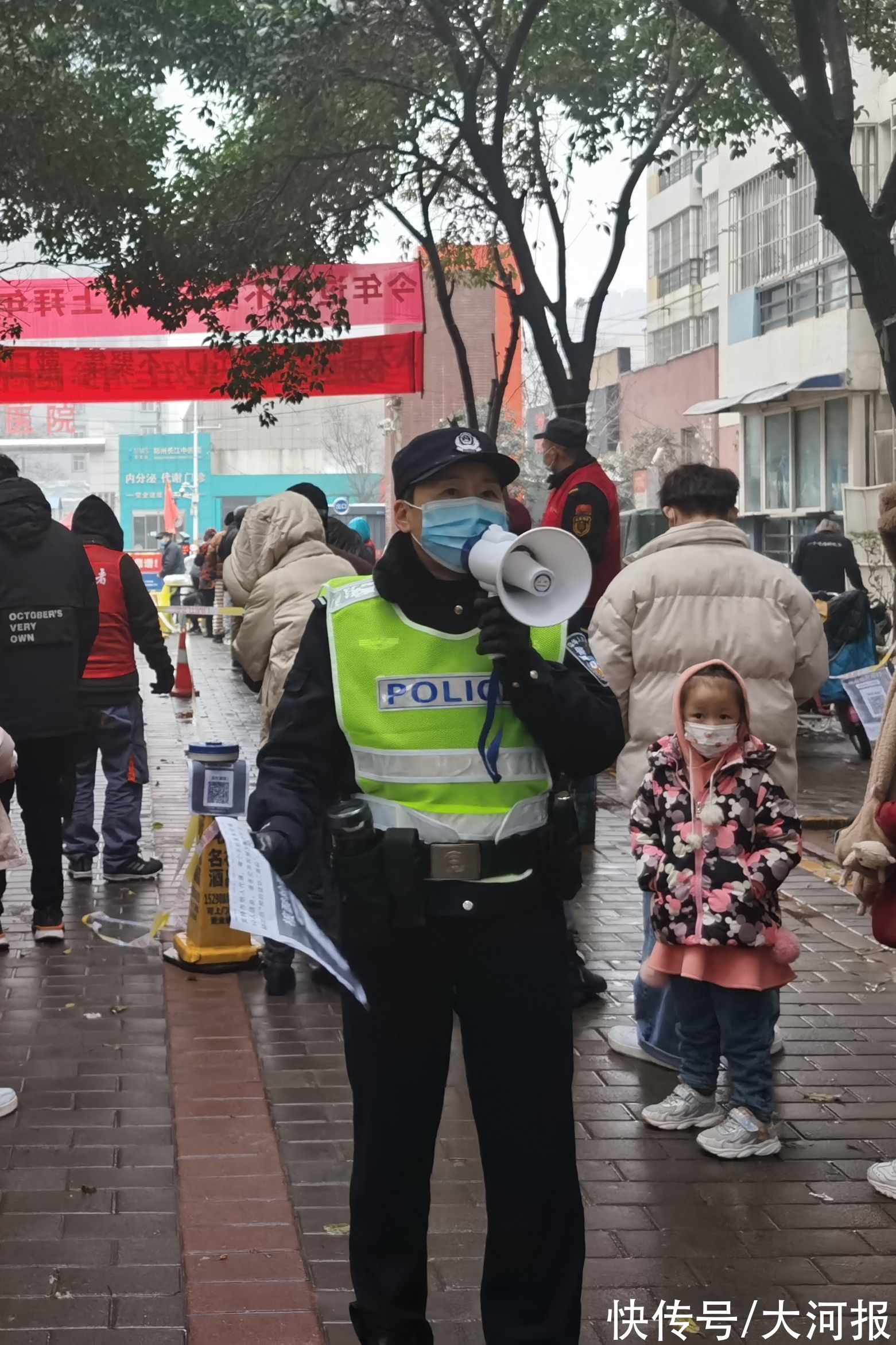 社区民警|郑州这名社区民警获评“平安之星”，背后有啥故事？