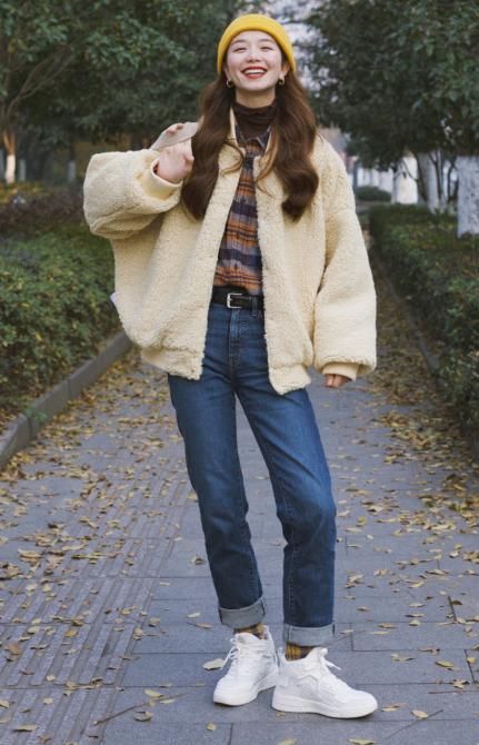 浅色系 今年流行穿“毛绒”外套,保暖时髦又减龄,随便穿穿都洋气