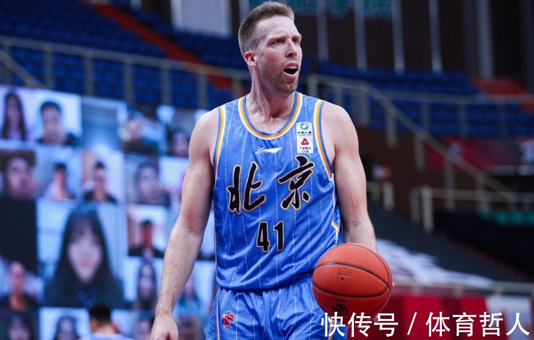 李慕豪|四个外援!内线实力达到CBA天花板,球队能与广东辽宁争总冠军