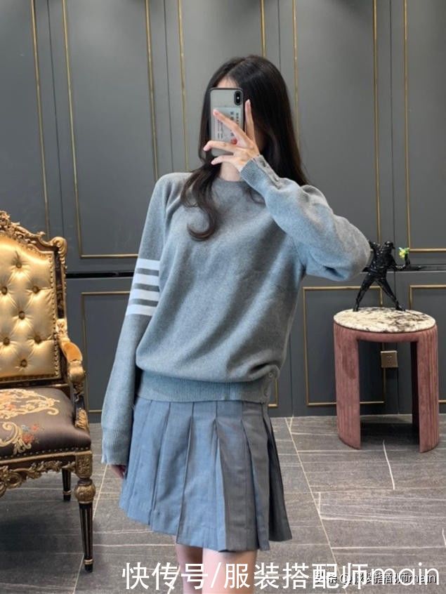 百褶裙怎么穿才“高级”？瞧瞧日本女人的穿搭，时髦又显气质