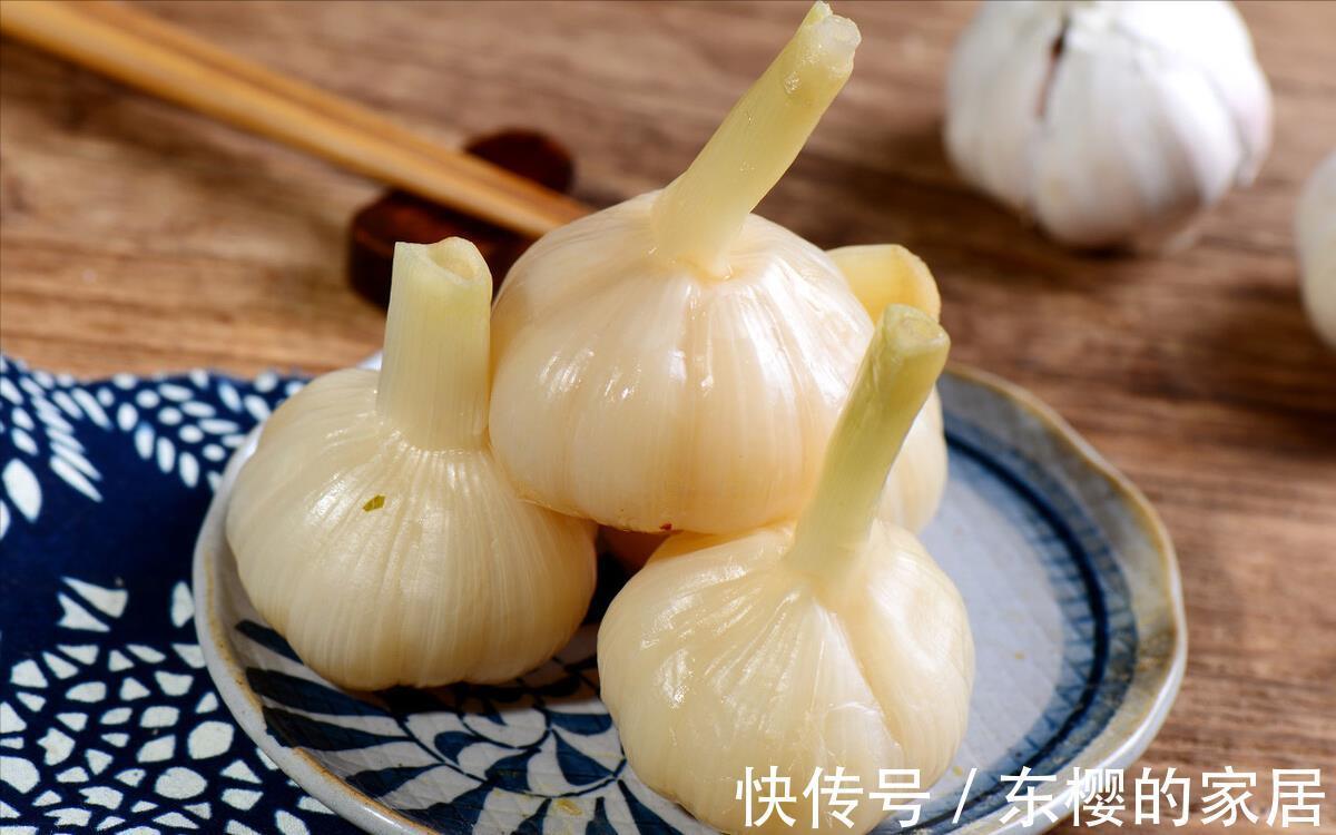 口感|腌糖醋蒜，别只会放糖和醋，记得多放1味料，口感酸甜嘎嘣脆
