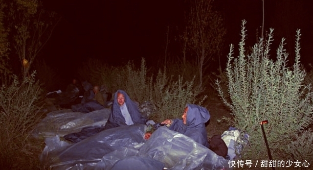  化缘|国内唯一苦行僧，持金钱戒，夜宿荒野，每日化缘一餐