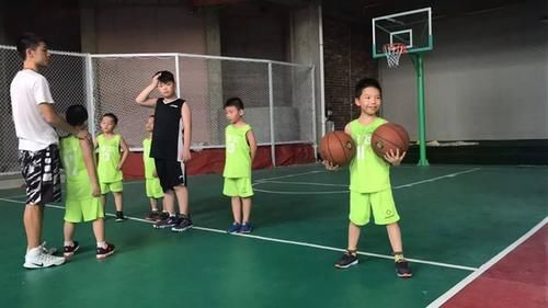 烧烤|吃一次如同吃7个“塑料袋”,多数家长忽视5种食物,不妨了解一下