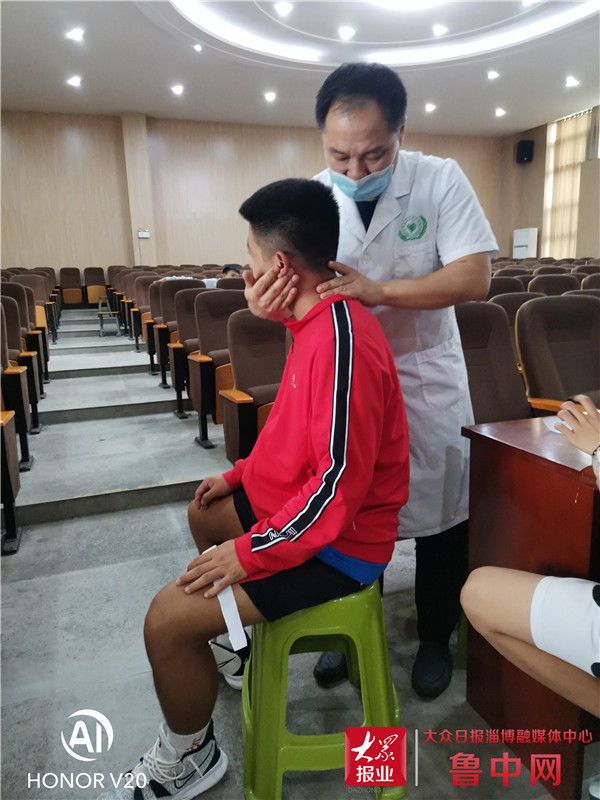 排球|淄博市第三医院疼痛科走进淄博市第十中学开展校区义诊活动