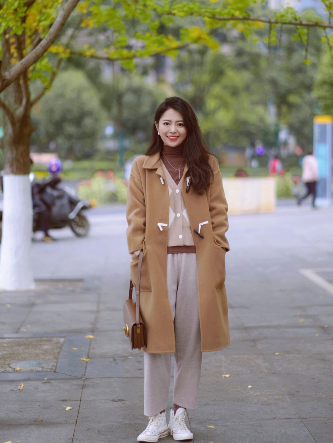 裤子 大衣烂大街了?试试搭配这几种裤子显高显瘦,让你高级又洋气!