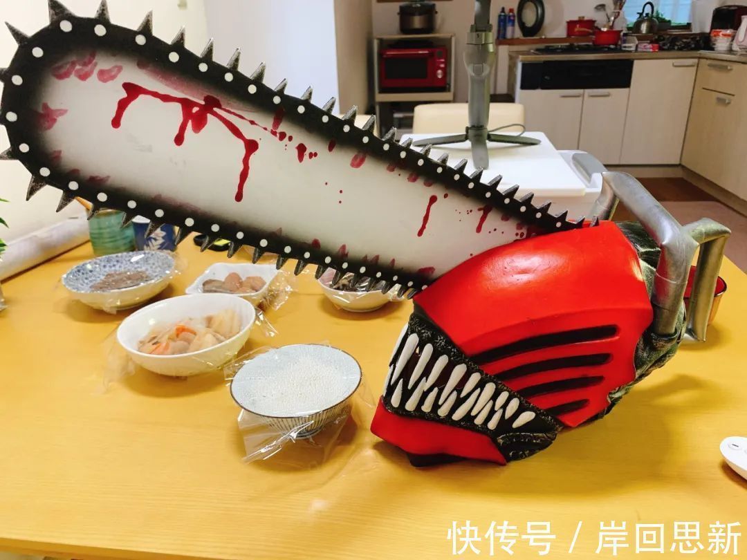 B站上线《鬼灭之刃》剧场版,股之助暗示下一个真人版是《电锯人》?