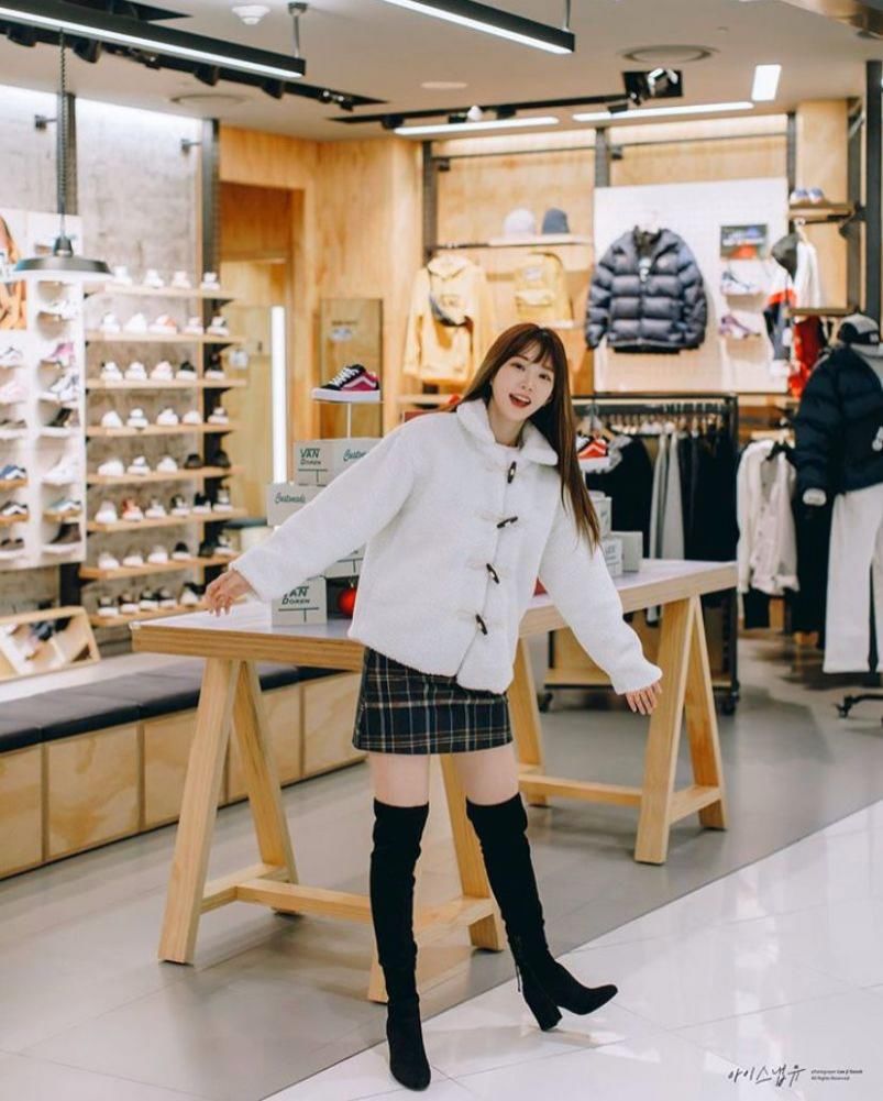 裙子 + 靴子 = 好看 + 洋气 ！